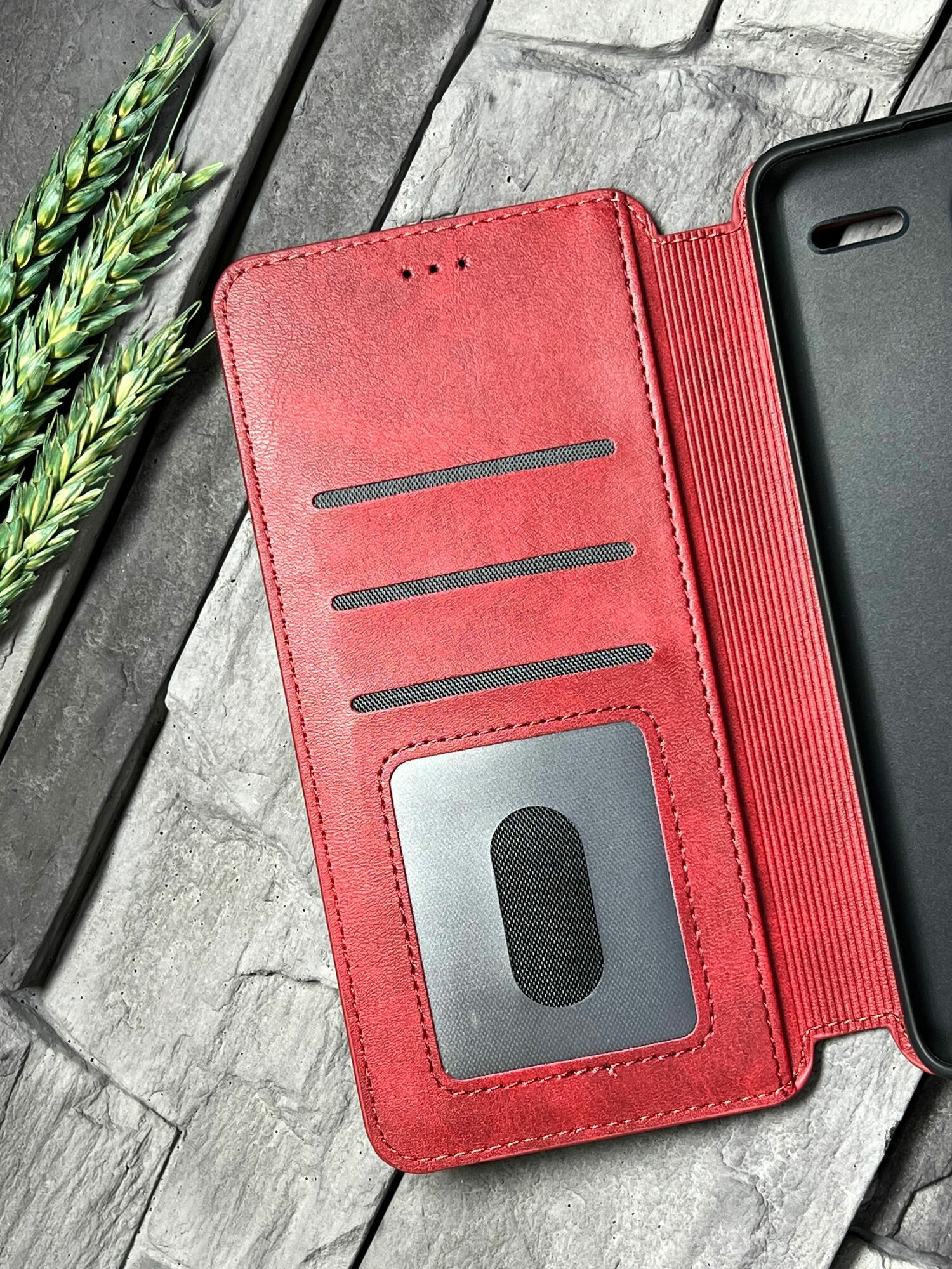 Чехол книжка для Honor X8C кожаный с магнитной застежкой / Хонор X8C с хлястиком, с функцией подставки, красный — фото 1