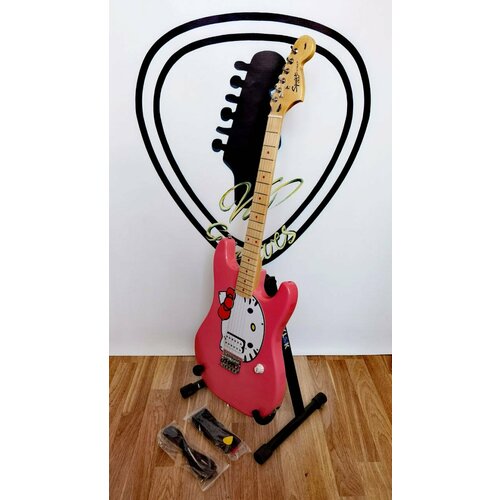 Электрогитара Fender Squier Hello Kitty Stratocaster