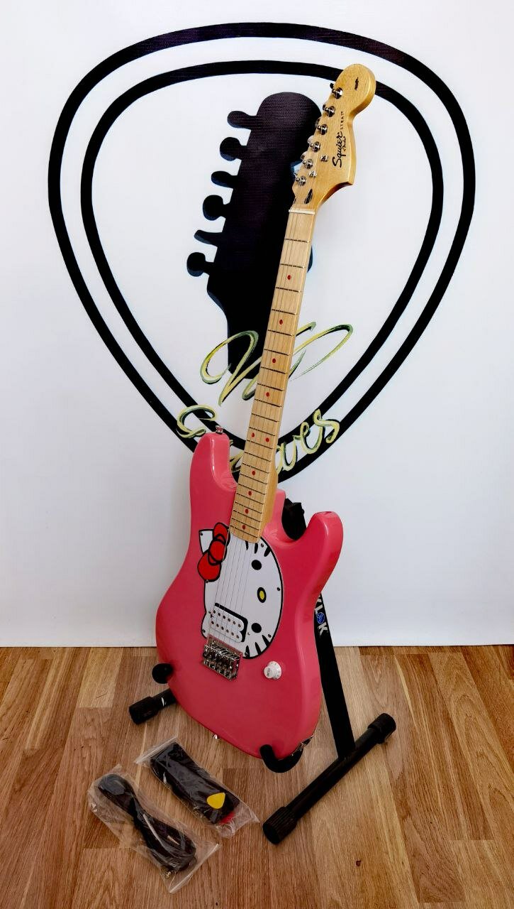 Электрогитара Fender Squier Hello Kitty Stratocaster