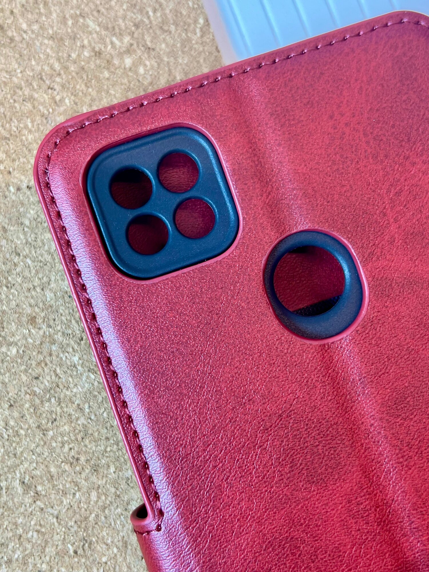 Чехол книжка для Redmi 10A / Redmi 9C кожаный с магнитной застежкой / Редми 9Ц / 10А , с функцией подставки , красный — фото 1