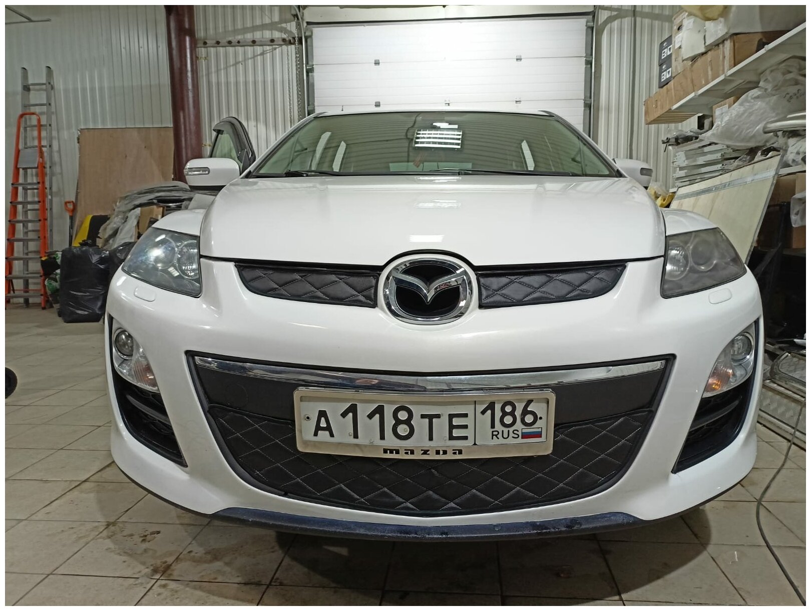 Утеплитель решетки радиатора зимний для Mazda CX-7 2007-2012(комплект 2шт)