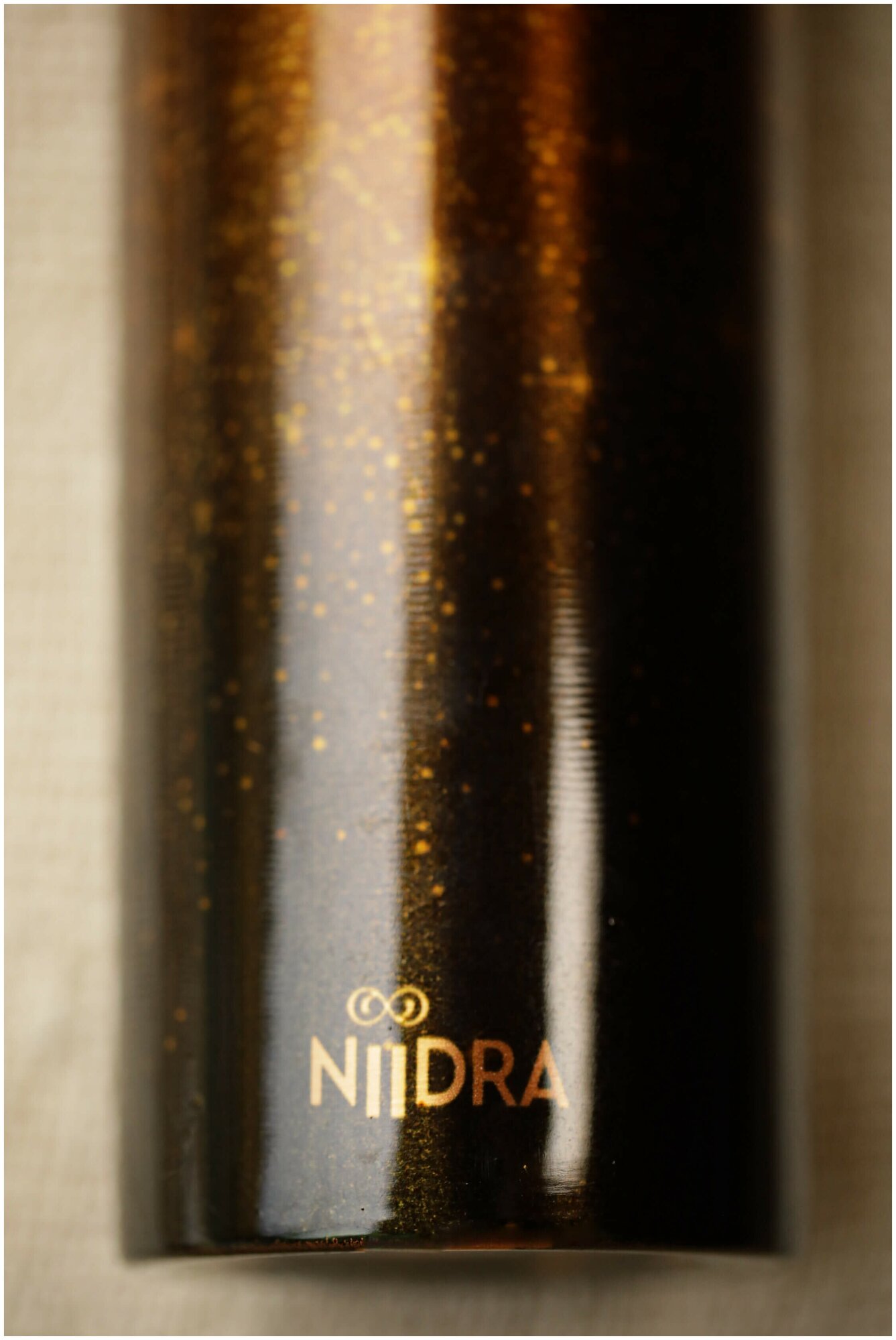 Медная бутылка для воды NiiDRA, модель Вселенная, объем 900 мл, 100% медь - фотография № 6