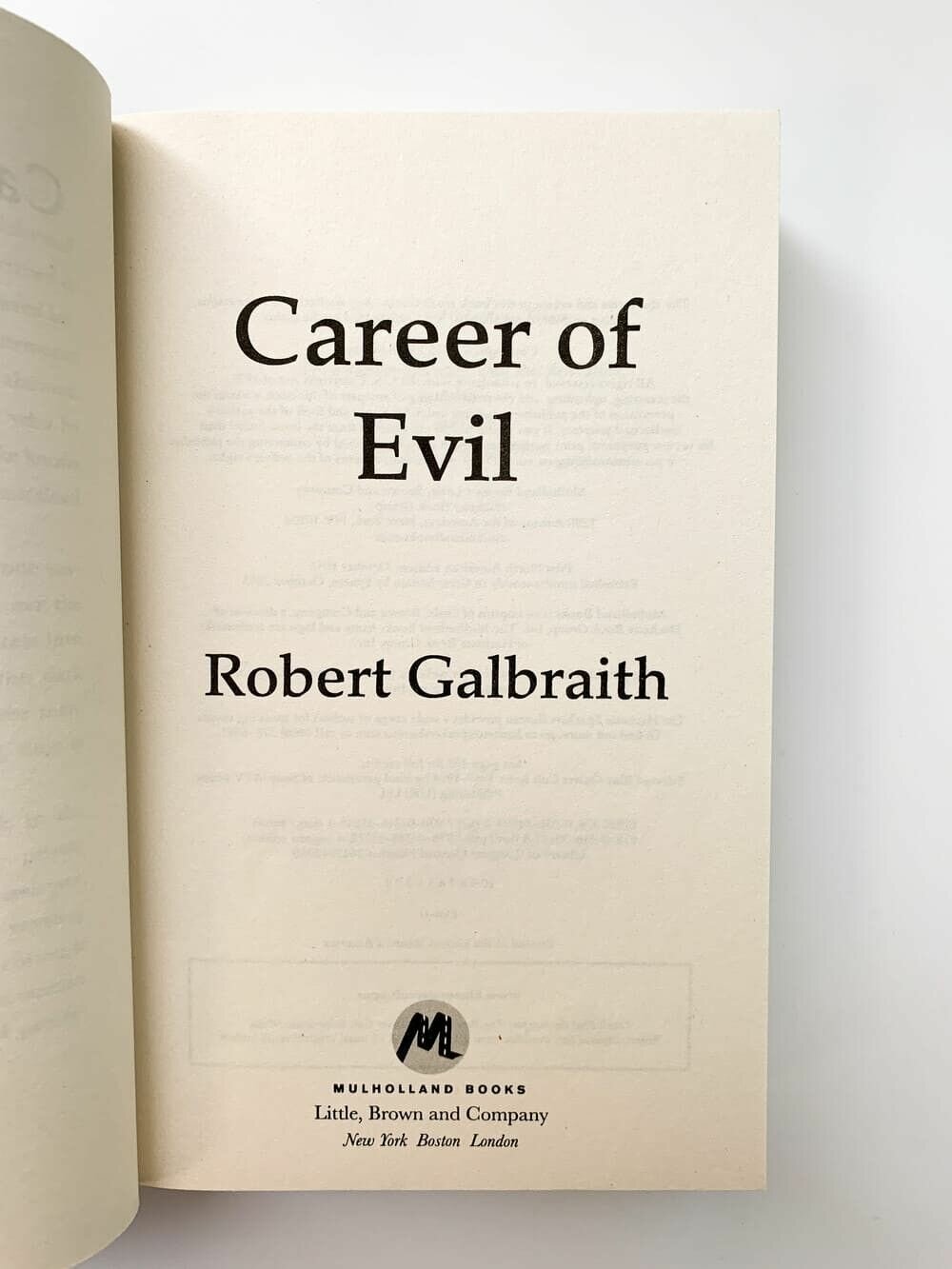 Career of Evil (Galbraith Robert) - фото №10