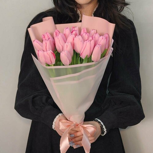 25 нежно розовых тюльпанов. Букет RoseMarin
