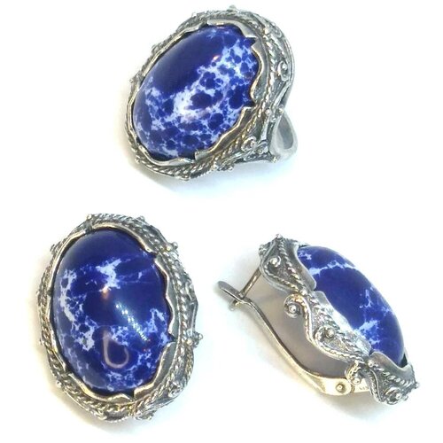Серьги и кольцо с синим варисцитом 