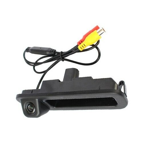 Камера заднего вида Форд Фокус 3 универсал рестайлинг в ручке 2014-2020 3300₽