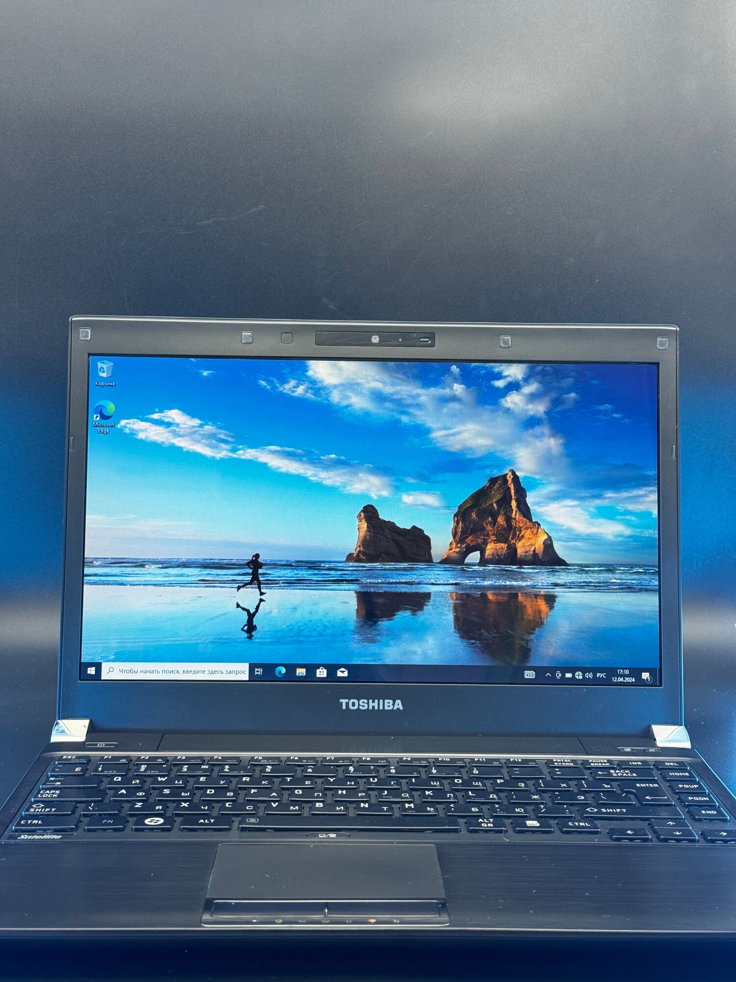 Ноутбук Toshiba Satellite R830-14U (intel core i3-2310m\ 8gb ram\ 128 ssd\ Windows 10 Pro)