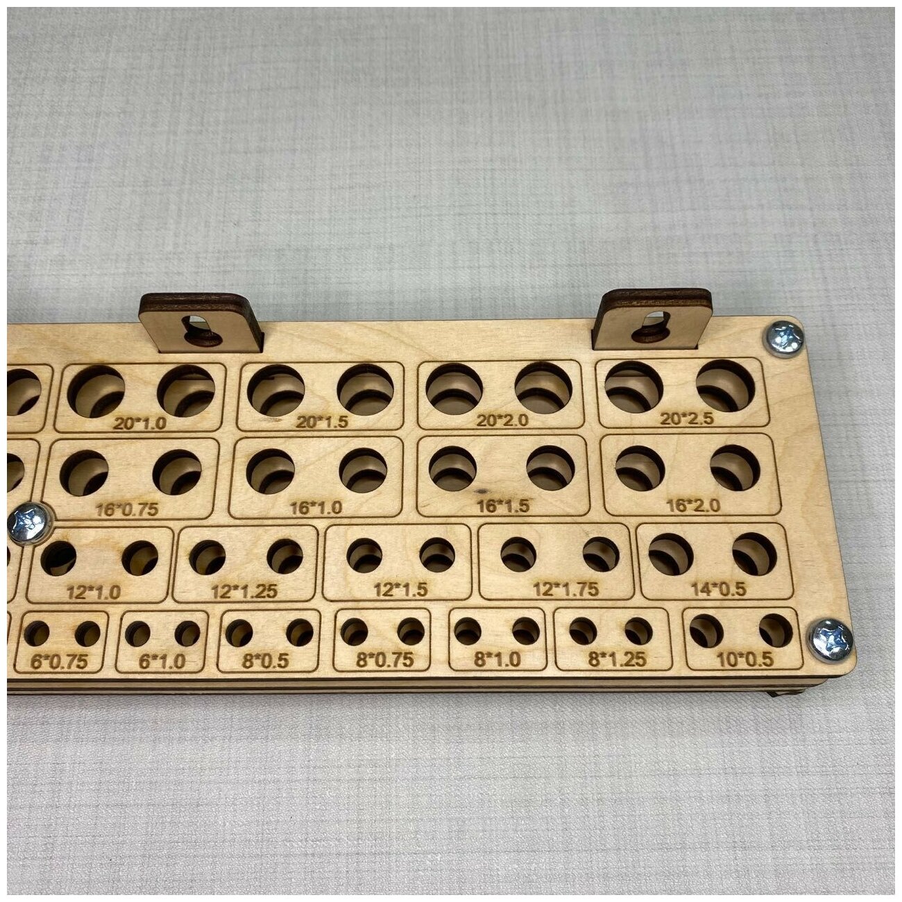 Подставка под метчики М3-20 мм фанера — фото 1