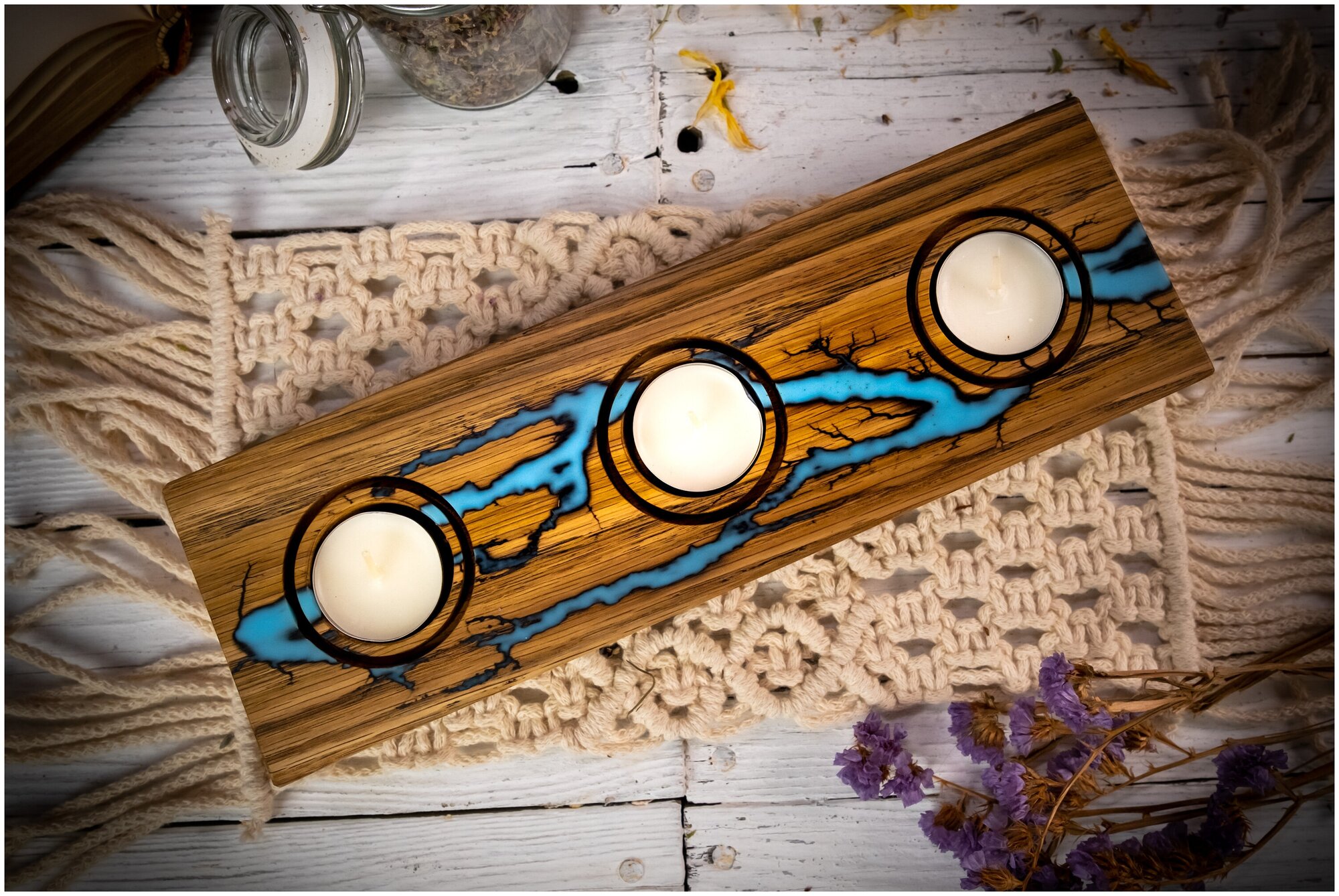 Подсвечник деревянный "Трио с лампой" 30х9,5 см. для чайной свечи (голубая молния) - фотография № 5