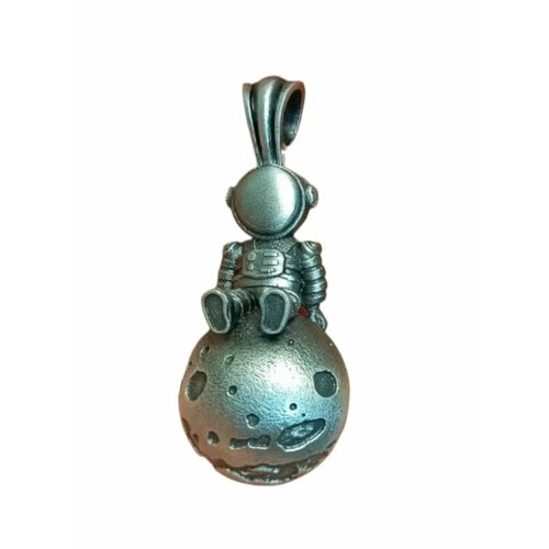 Колье Большой Кит серый 1883₽