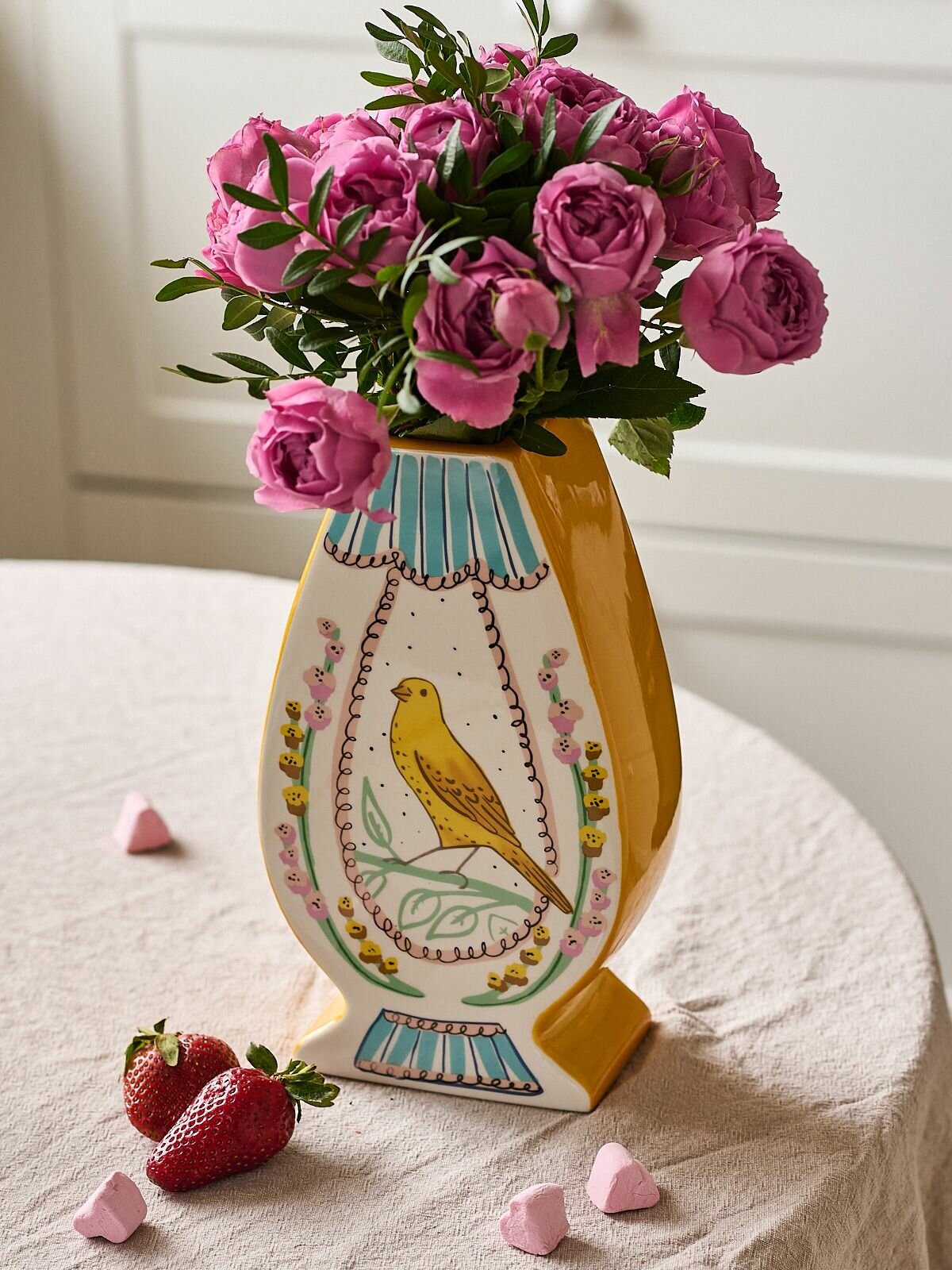 Ваза интерьерная для цветов и сухоцветов керамическая маленькая 25 см "Песня в саду"