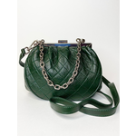 Маленькая стеганая женская сумочка ридикюль кросс боди с фермуаром зеленого цвета выполнена из натуральной кожи - изображение