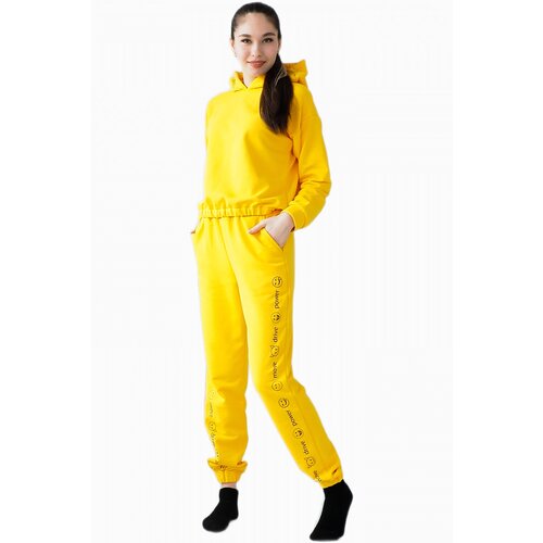 фото Костюм verenika, размер 42, желтый