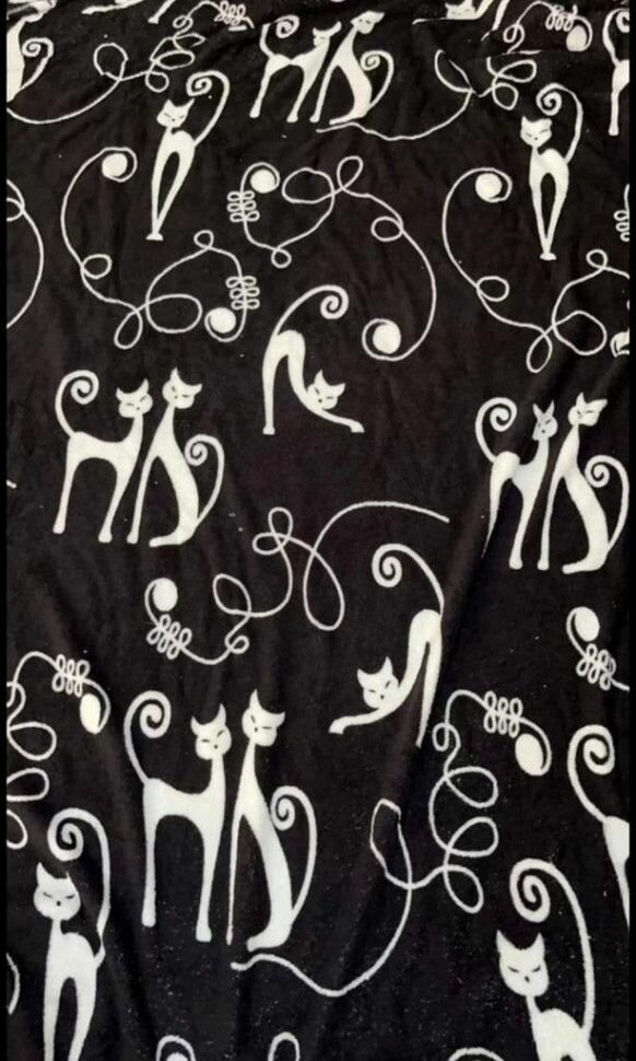 фото Плед плюшевый 2 спальный Коты черные / Плед детский