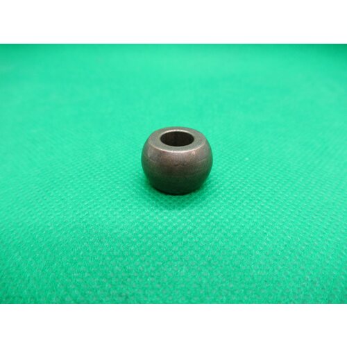 Втулка 8 мм, наружный диаметр 18 мм. Высота 12 мм. Втулка металлографитовая.