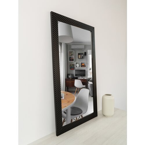 Зеркало настенное интерьерное 50х70 в черной раме 