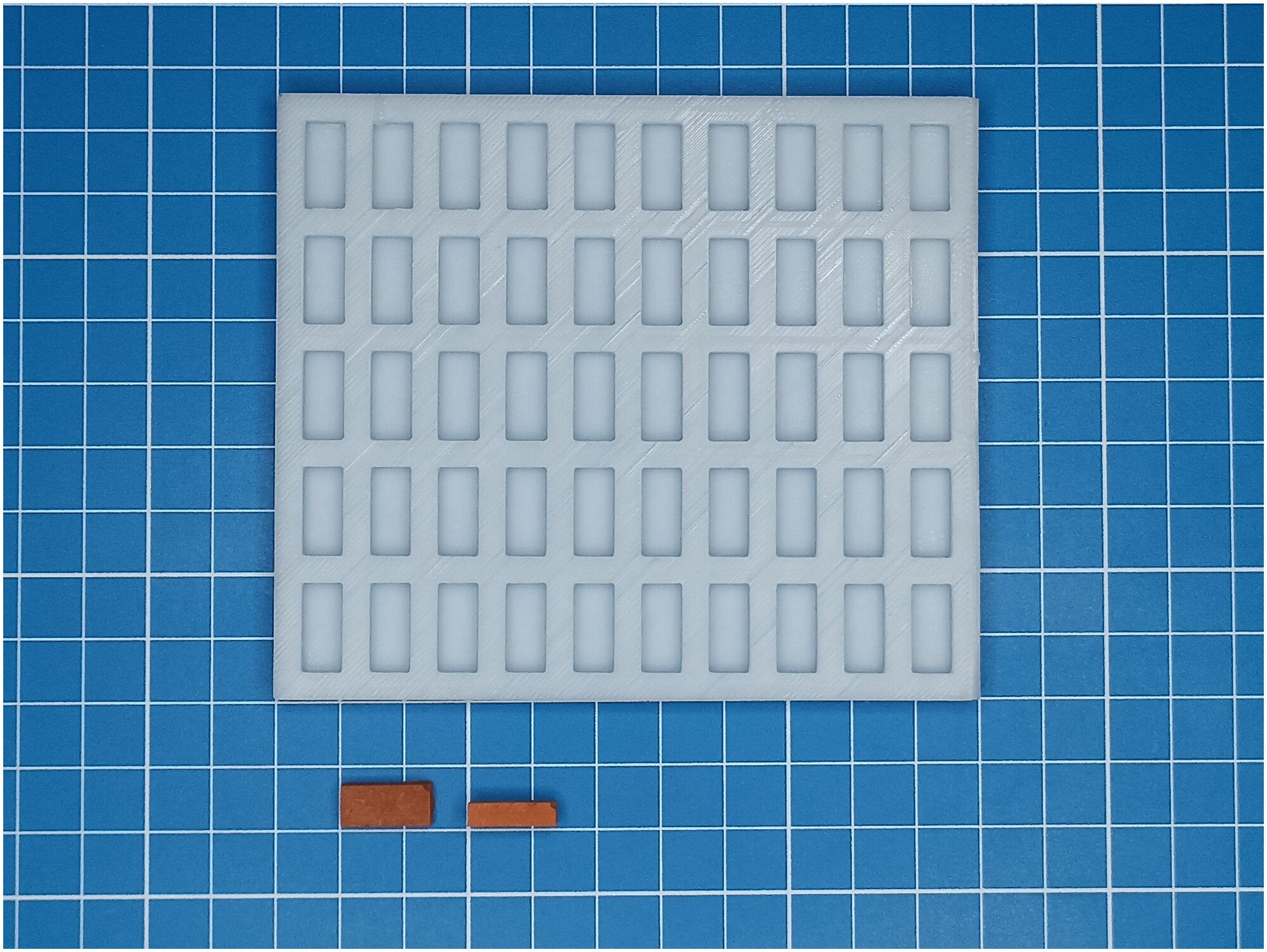 Силиконовая форма для мини кирпичиков строймини масштаб 1:18, 50 шт, для миниатюры, макета, диорамы