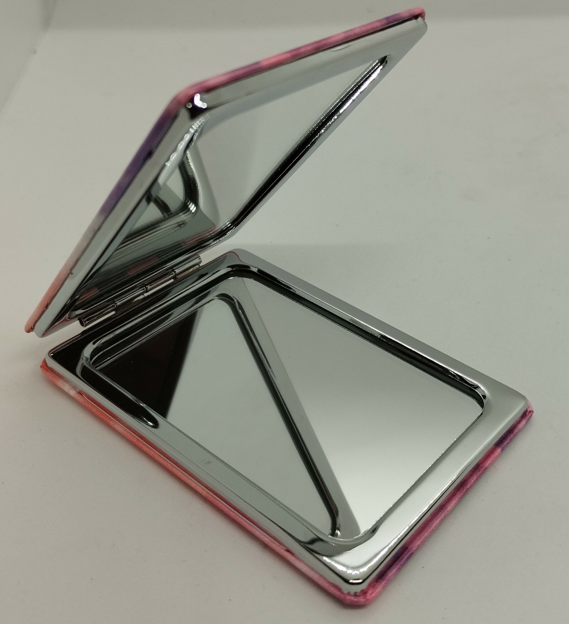 Зеркало кожаное, прямоугольное "Кошечка Lovely Cat" — фото 1