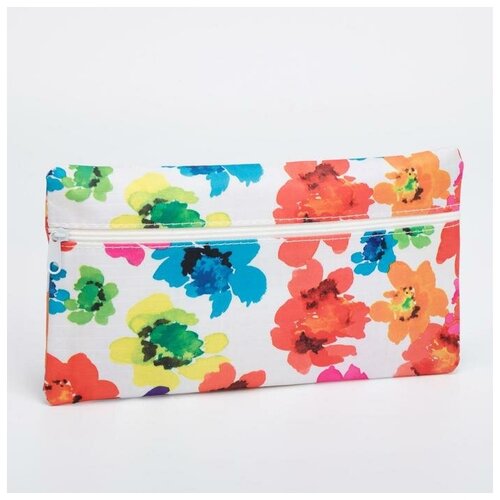 фото Косметичка на молнии, цвет белый centrum