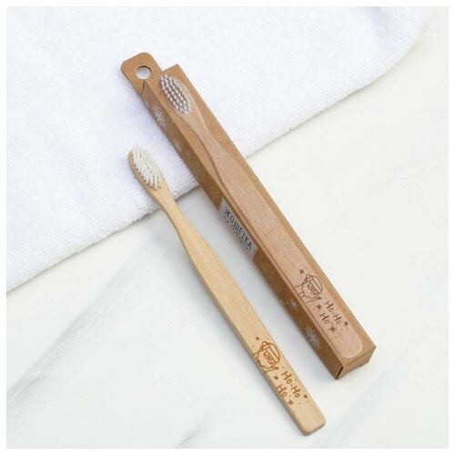 Бамбуковая зубная щётка Дед Мороз 2 х 214 х 2 см 25000₽