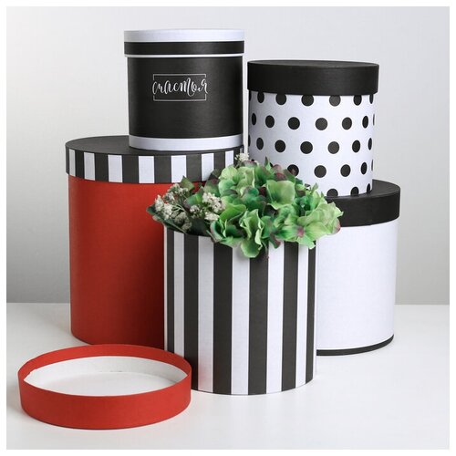 фото Набор круглых подарочных коробок 5 в 1, «чк», 15 × 15 × 15 - 23 × 23 × 25 см qwen