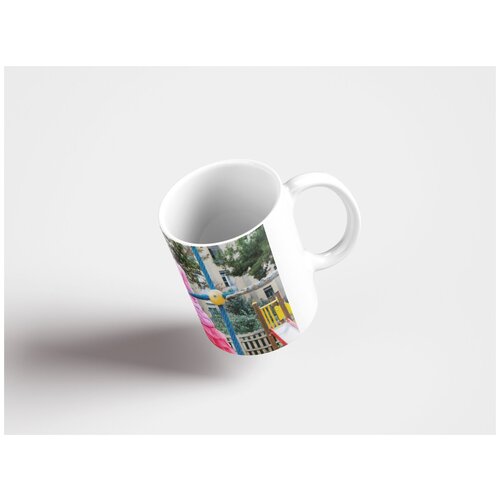 фото Кружка "ребенок играет, девочка, человек 320 мл. белая" lotsprints