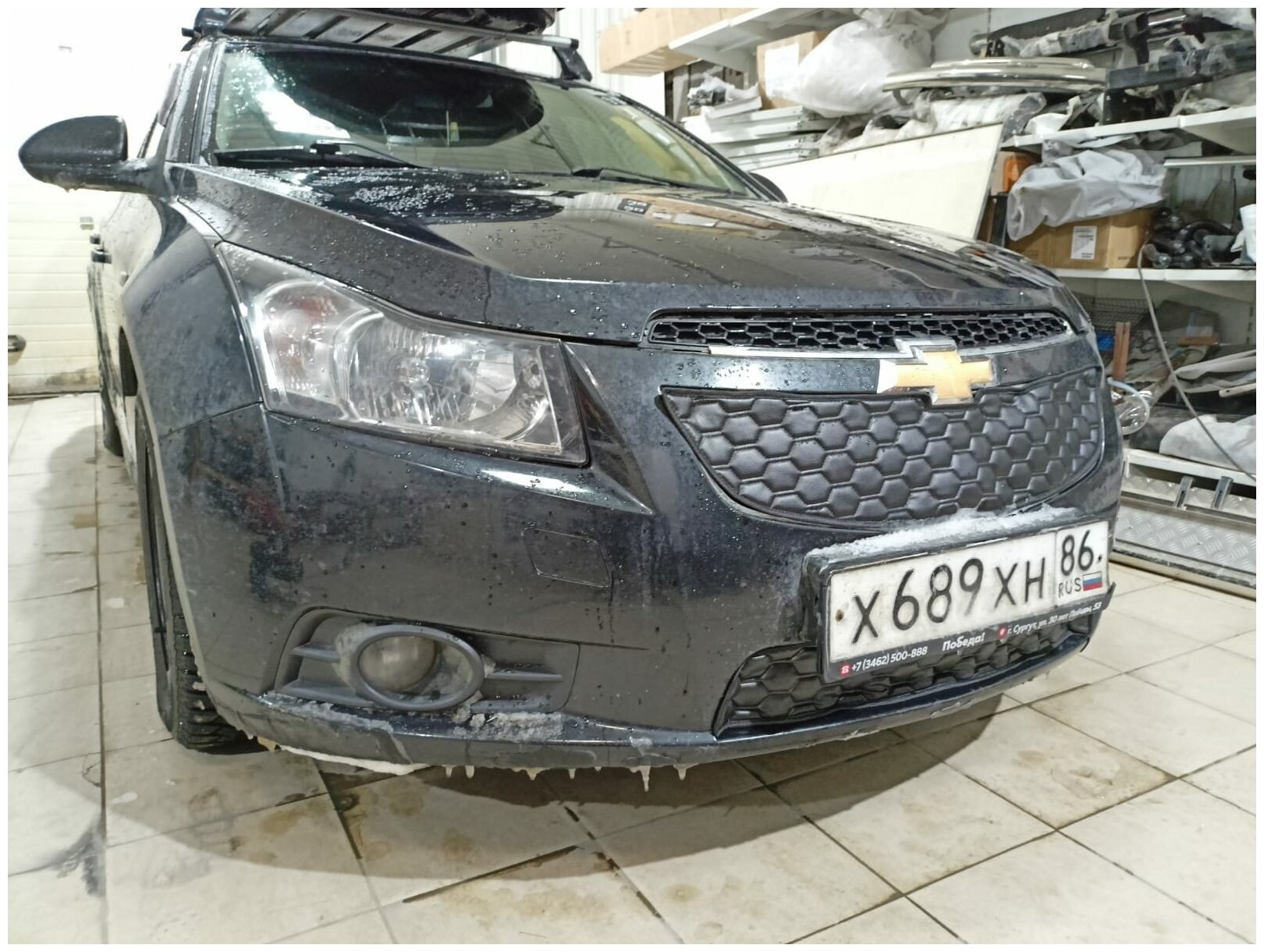 Утеплитель решетки радиатора зимний для Chevrolet Cruze 2008 соты(комплект 2шт)