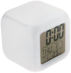 Часы-будильник электронные COLOR CHANGE с разноцветной подсветкой / Часы настольные электронные