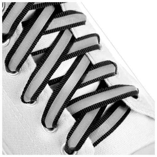 фото Шнурки для обуви, пара, плоские, со светоотражающей полосой, 10 мм, 110 см, цвет чёрный mikimarket
