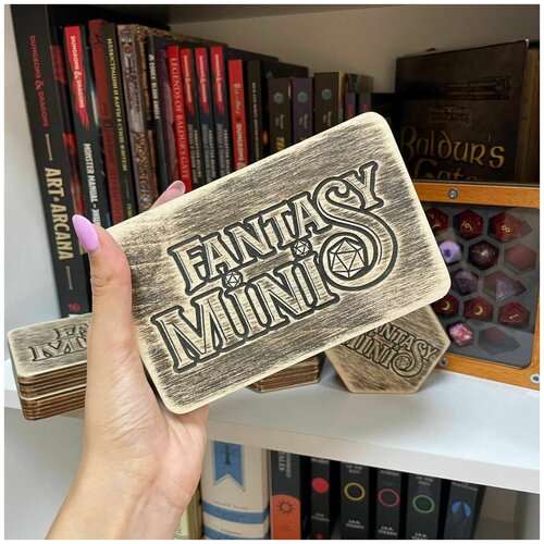 Деревянная шкатулка для 3х наборов дайсов / кубиков для настольных игр / дайсов DnD / игральных костей D &D / подарочная коробка для RPG