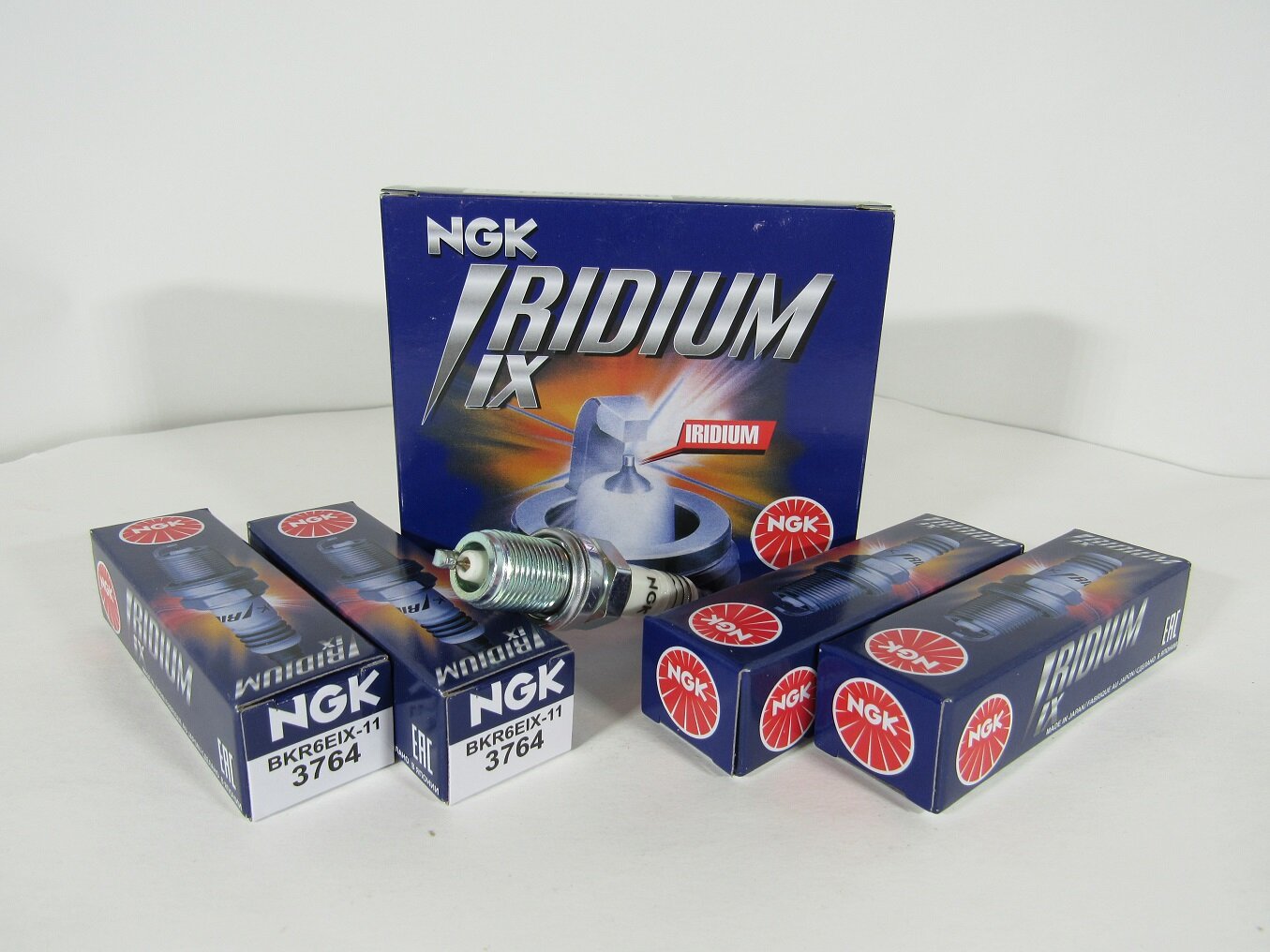 Комплект свечей зажигания NGK 3764 BKR6EIX11 IRIDIUM 4 штуки