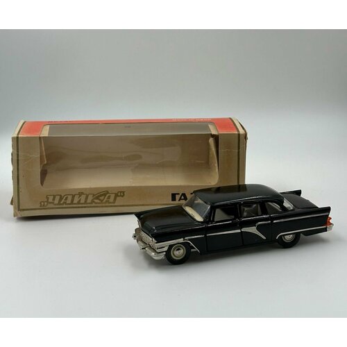 Модель Автомобиля Чайка ГАЗ-13 1981 год Масштаб 1:43 Черный Цвет! В Родной Коробке! модель автомобиля зил 117 в родной коробке в масштабе 1 43 композитный материал