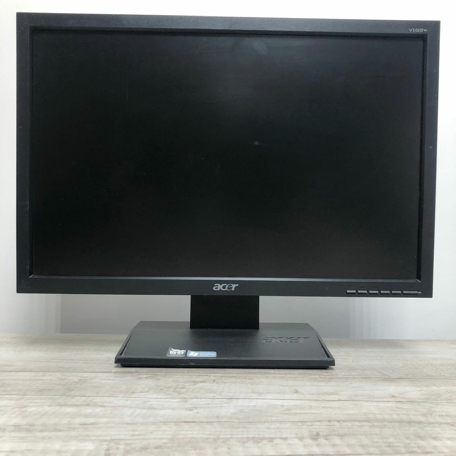 Монитор 19" Acer V193W