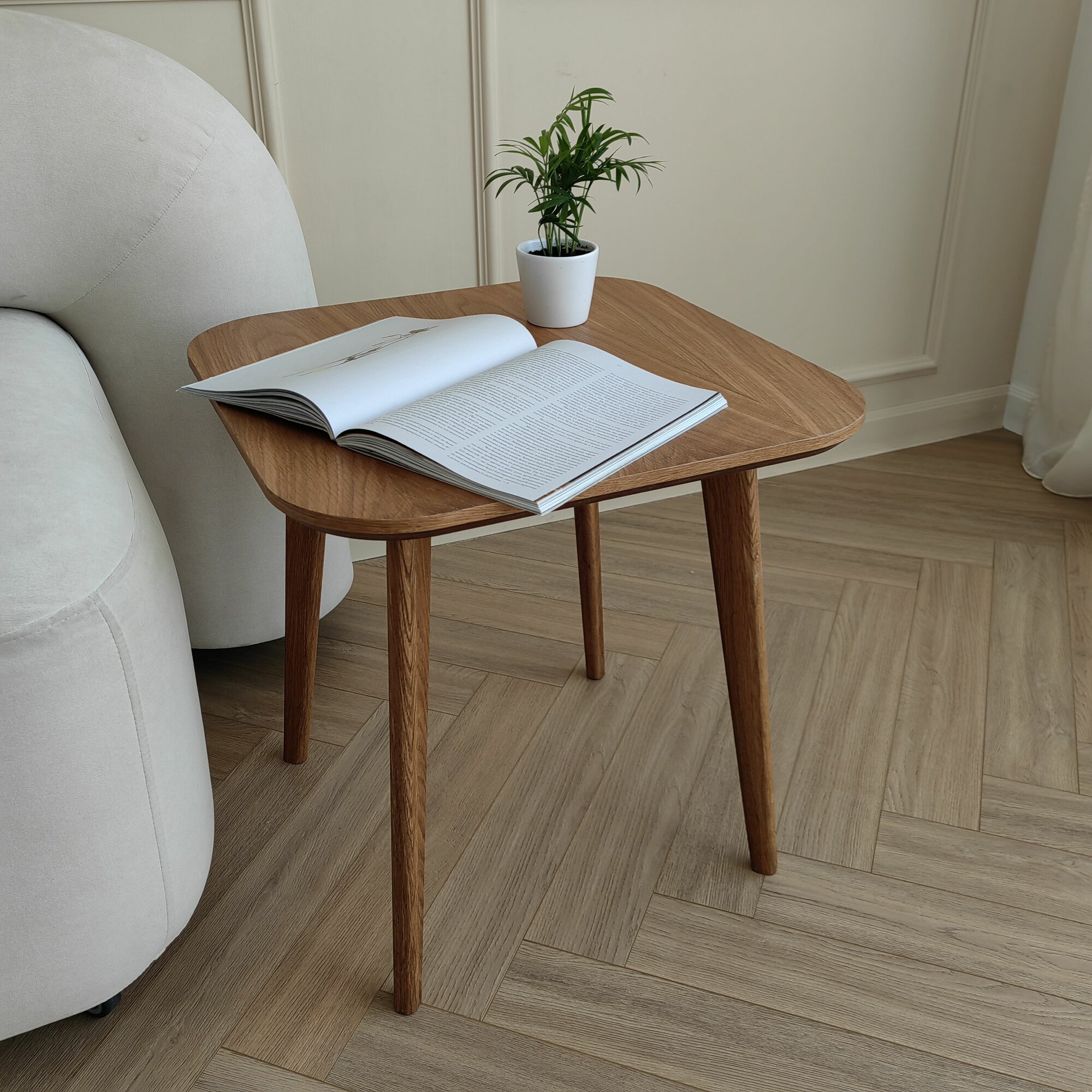 Журнальный стол — фото 1