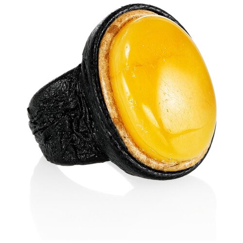 Amberholl Перстень из кожи и натурального пейзажного янтаря «Нефертити»