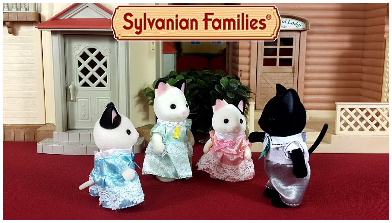 Набор Sylvanian Families "Семья Чёрно-белых котов"