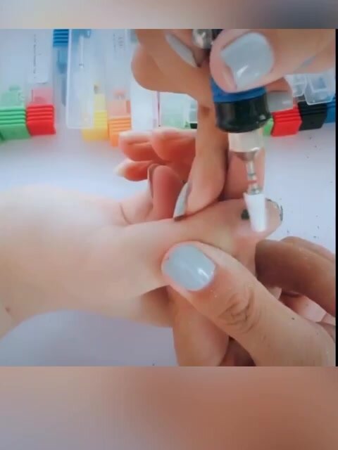 Фреза керамическая Astial "Кукуруза" для снятия гель лака, 2 штуки, с красной и синей насечкой, боры 217940 — фото 1