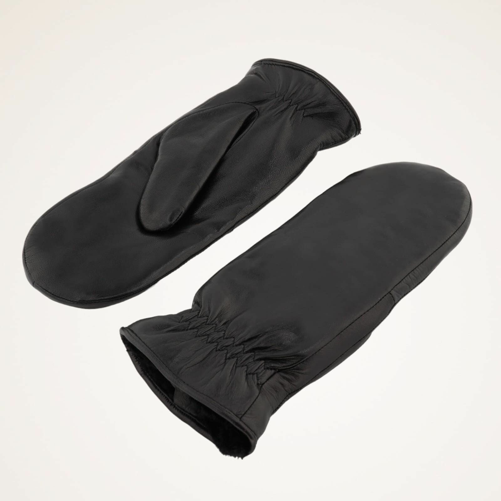 фото Женские варежки