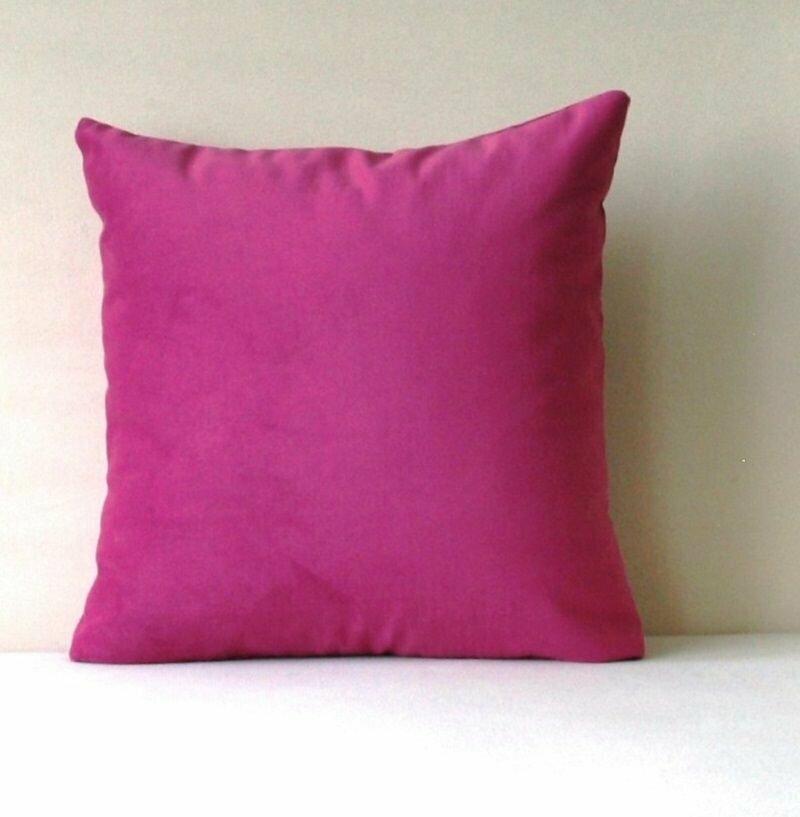 фото Zaberite Подушка декоративная 30х30/ Черешня / велюр / подарок / подушка диванная / подушка для интерьера