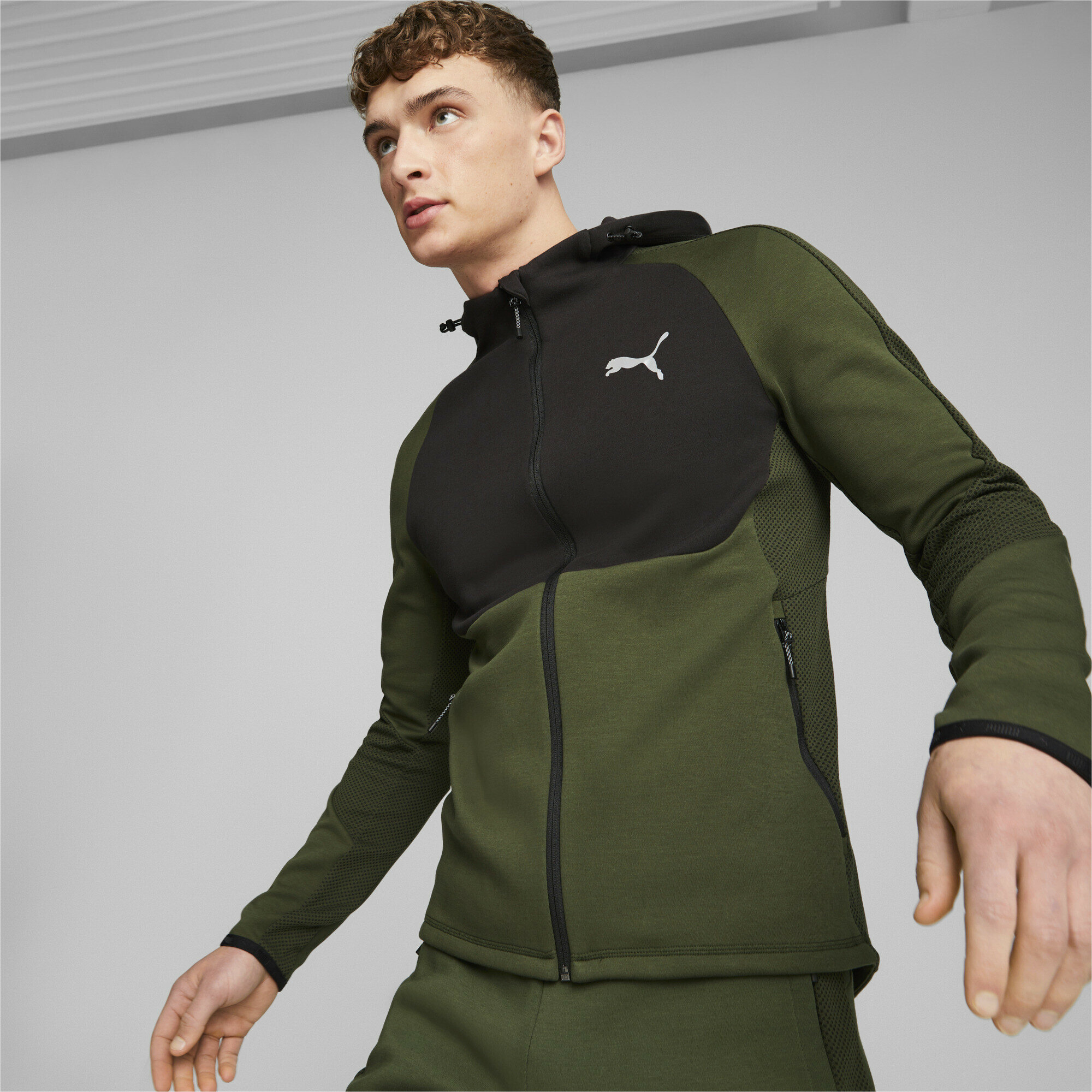 Толстовка спортивная PUMA