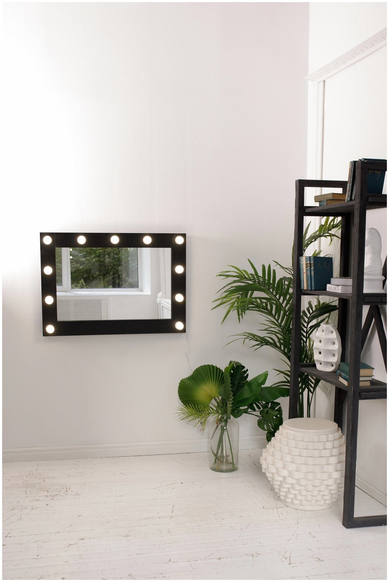 Гримерное зеркало GM Mirror, 80 см х 60 см, черный / косметическое зеркало - фотография № 2