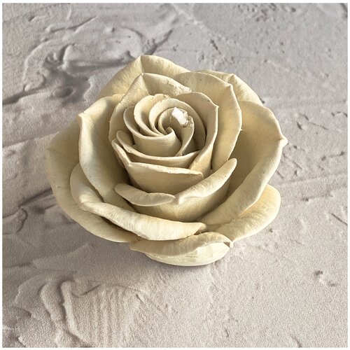 Свеча восковая 