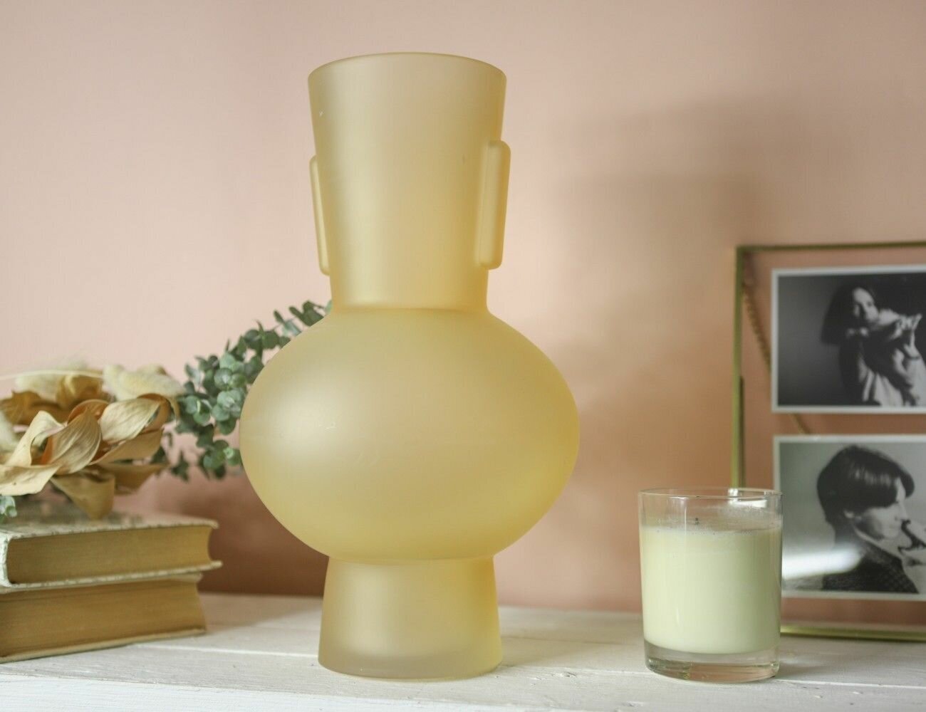 Стеклянная ваза латте дорато, ручной работы, золотистая матовая, 32 см, Kaemingk (Decoris) 647111