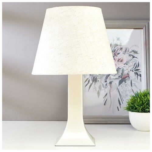 фото Лампа настольная 62104 1хе27 15вт светло-бежевый d=22 см, h=34.5 см risalux