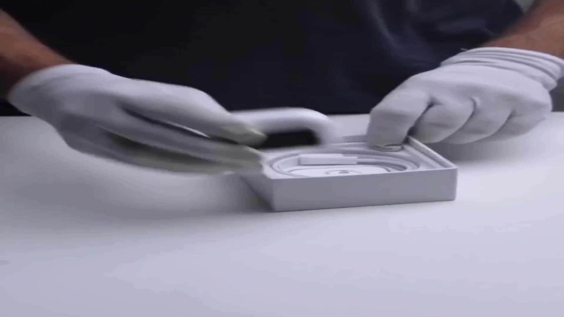 Беспроводные блютуз наушники с сенсорным Экраном/ Наушники с дисплеем для iphone и android, белые — фото 1