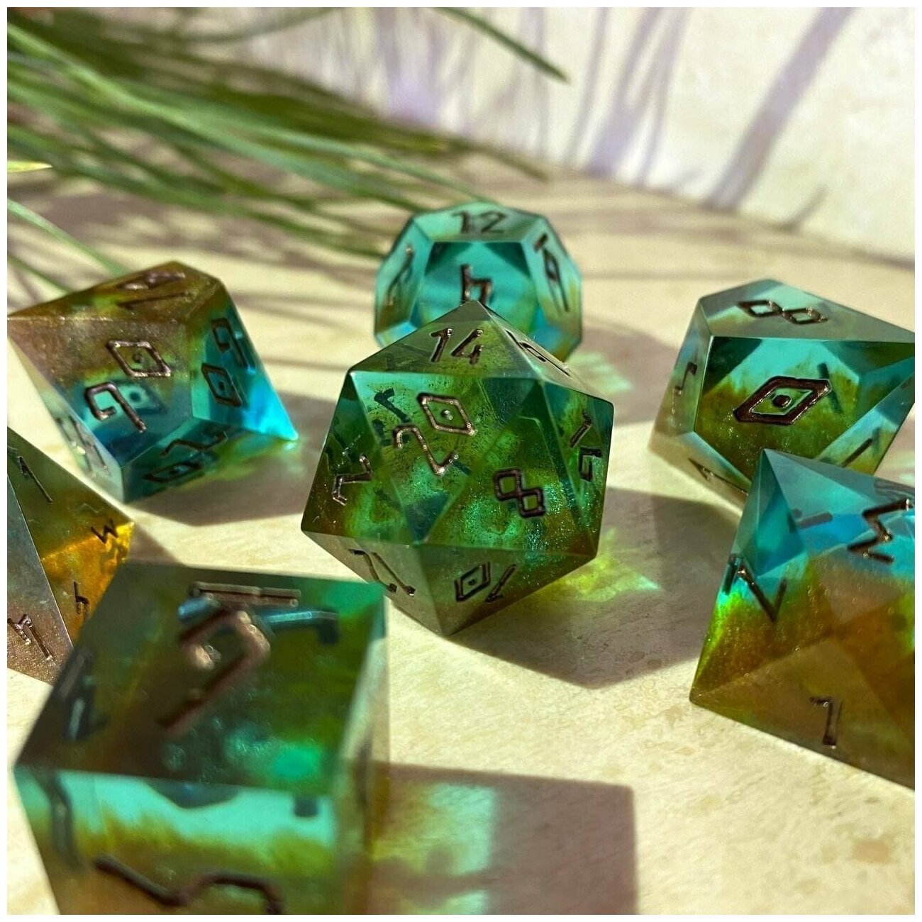 Дайсы ручной работы (игральные кости, кубики) для DnD, ДнД, Dungeons and Dragons, Pathfinder RPG (набор 7шт) Rusty Emerald