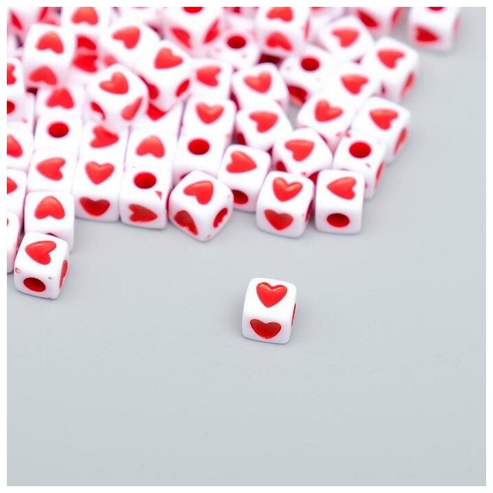 Набор бусин для творчества пластик "Красное сердечко в кубе" 20 гр 0,5х0,5 см 5194181