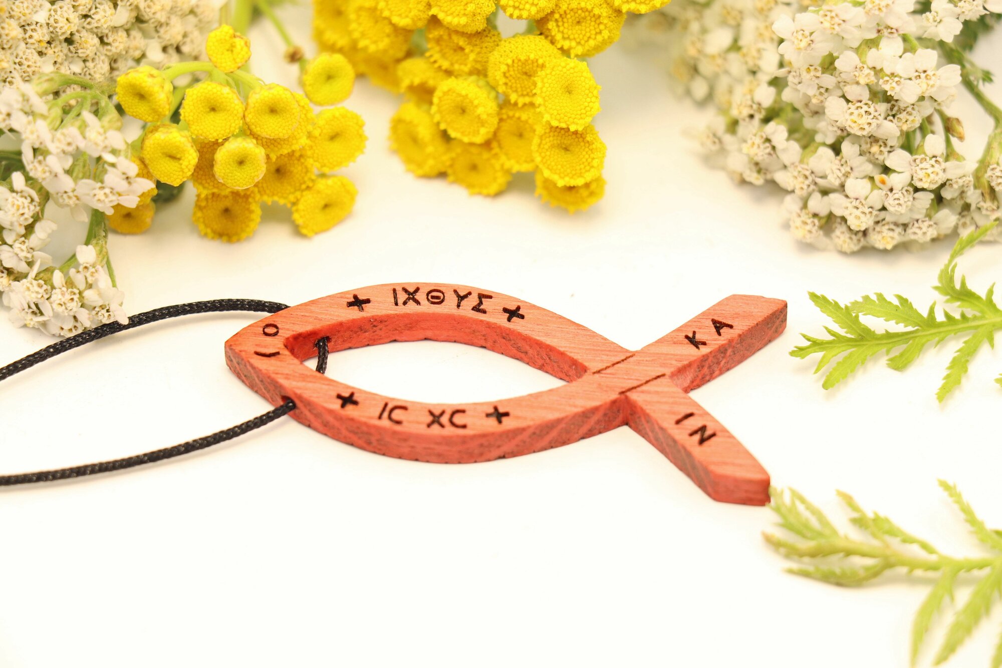 Рыба-кулон ихтис 50x22x4 мм, розовый граб