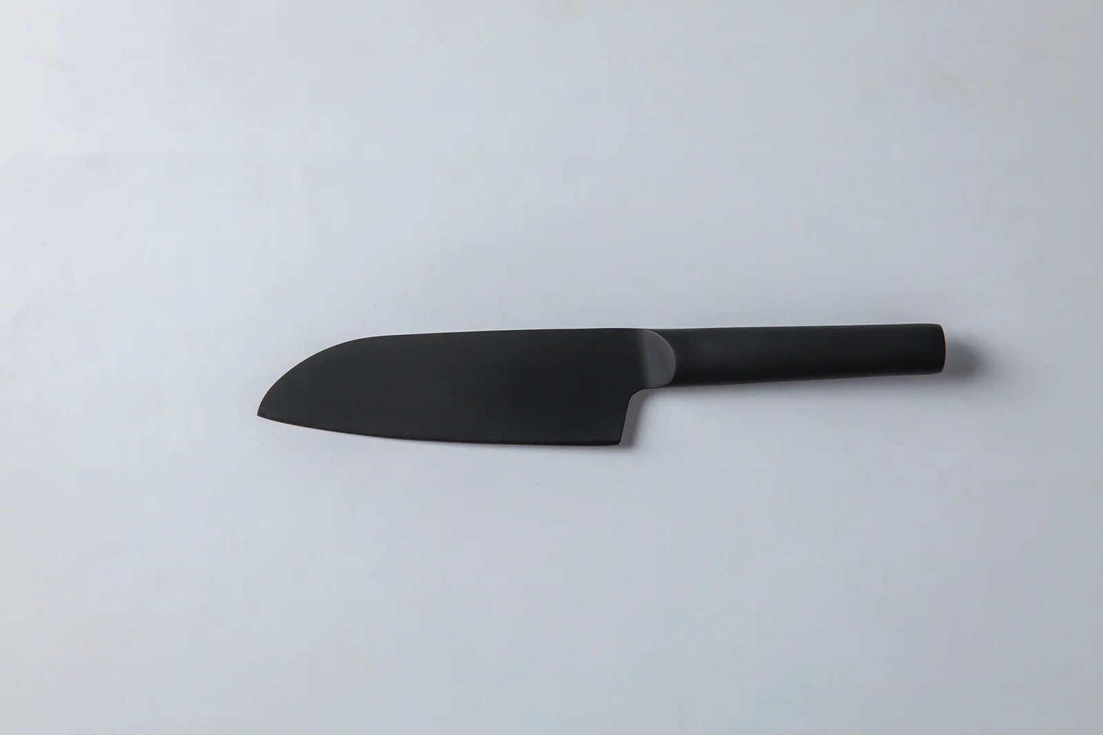 BergHOFF - Нож Santoku Kuro 16см - Essentials арт. 1309191