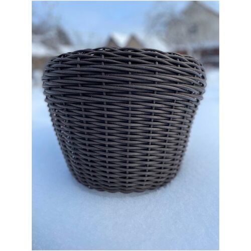 Кашпо из ротанга